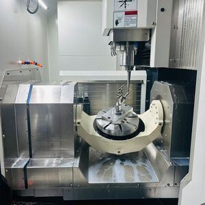 Top-Tier UC320 5-Axis CNC Machining Center for High-Quality Precision Milling and Complex Parts Production